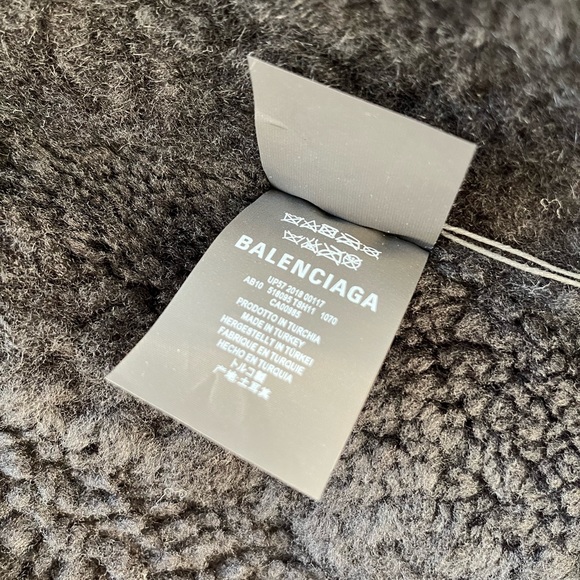 Balenciaga Bombardier Shearling Aviator Jacket in Black - Picture 13 of 16